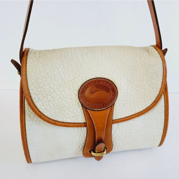 Vintage Dooney & Bourke Essex Pebbled Leather Flap Crossbody Purse Bag in Bone - Picture 4 of 16